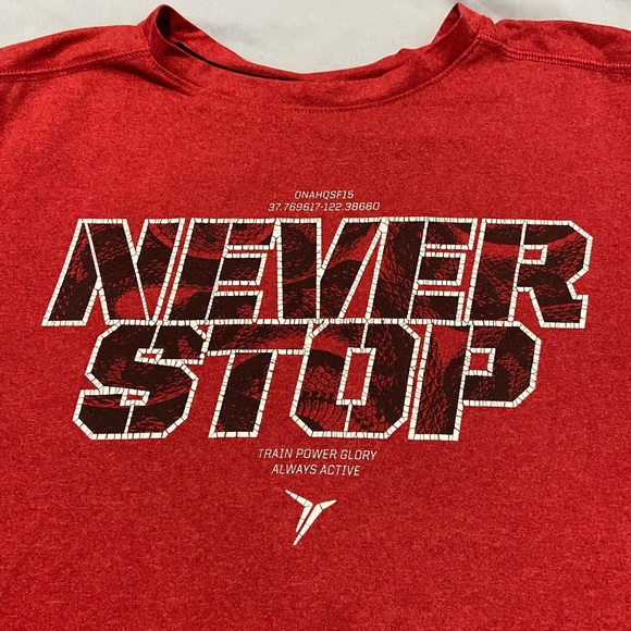 T-Shirt - Picture 4 of 4